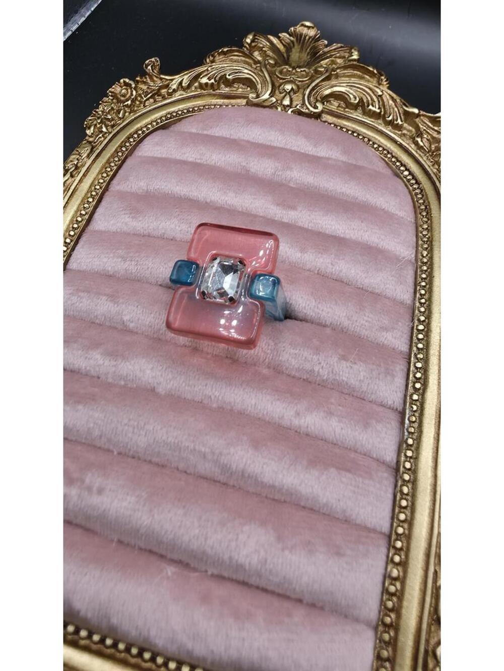 Unique Geometric Resin Ring with Clear Gemstone Accent